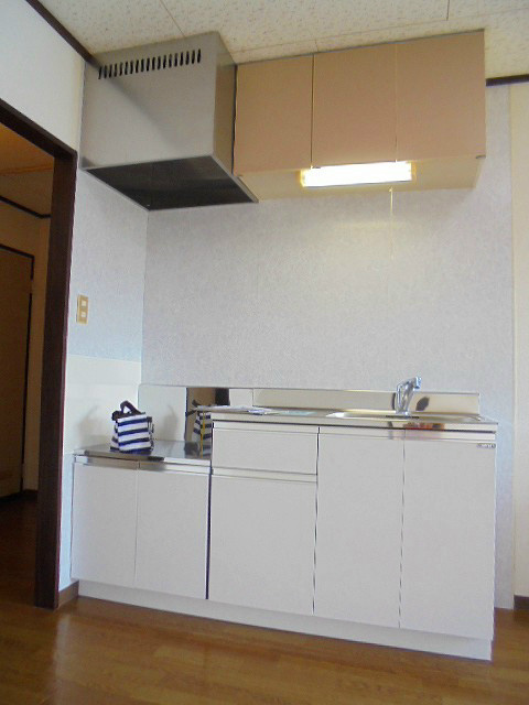 キッチン　写真は101号室です。（参考）