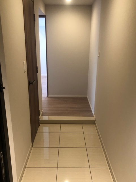 玄関　※写真は同タイプ住戸です。