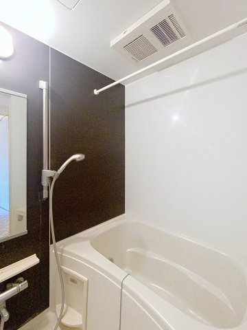 バス・シャワールーム　浴室乾燥可能