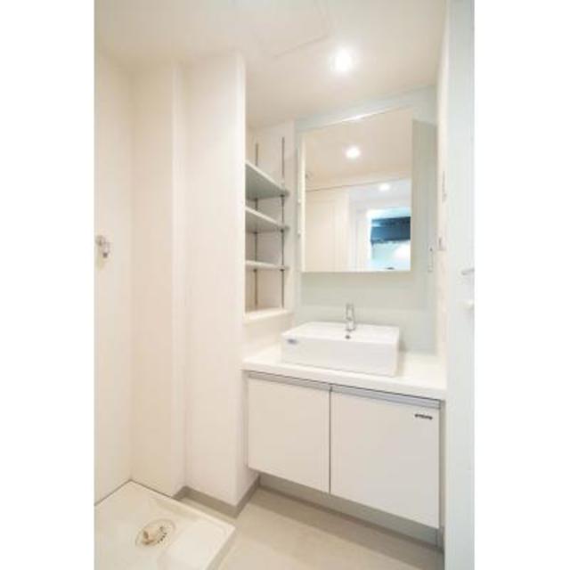 洗面設備　※写真は同タイプ住戸です。