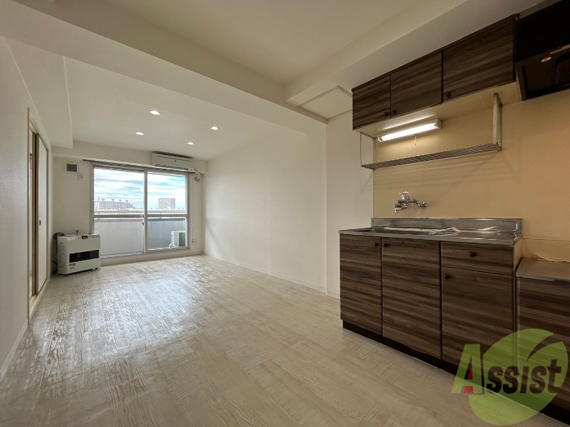 居室・リビング　広くてきれいなリビングです！快適に過ごせそうですね。