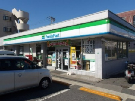 コンビニ　ファミリーマート 花輪インター店（コンビニ）まで160m