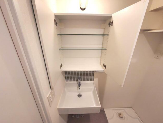 洗面設備　同一仕様写真