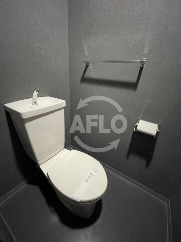 トイレ　インプルーブ天六　温水洗浄便座