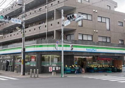 コンビニ　ファミリーマート あぶらや給田三丁目店（コンビニ）まで86m