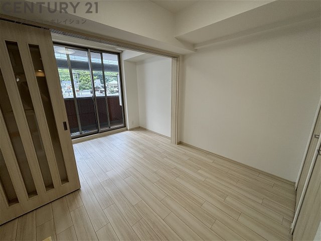 居室・リビング　エアコン付きで快適に過ごせます♪