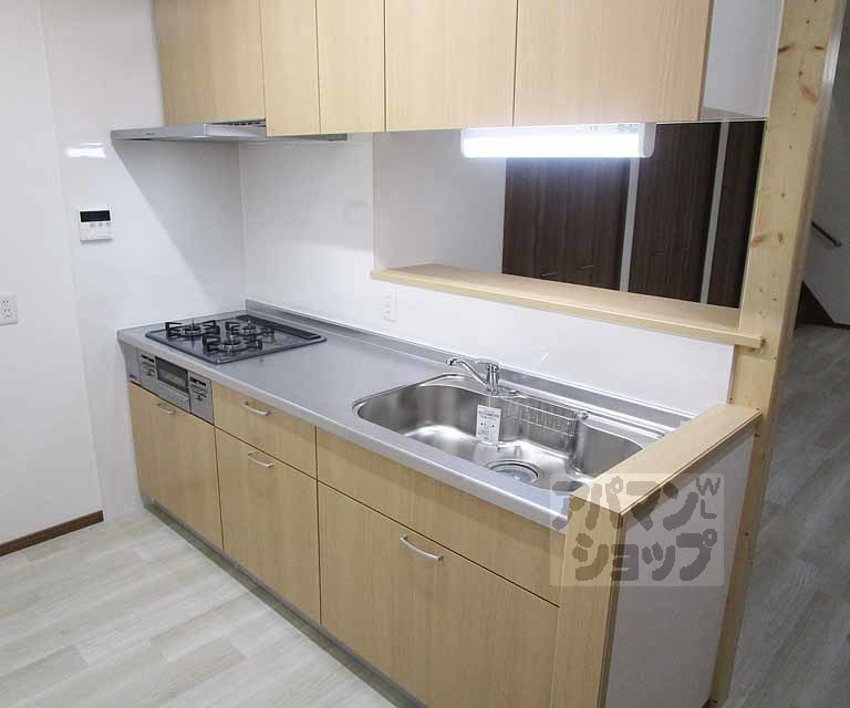 キッチン　室内の写真です。