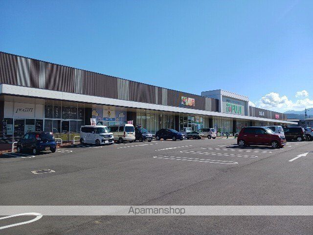 スーパー　フジ今治店（スーパー）まで1300m