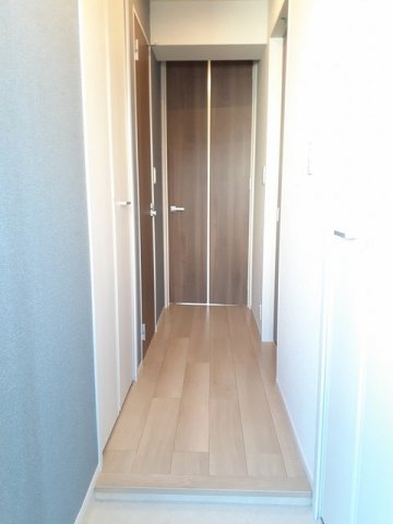 玄関　収納もある玄関です