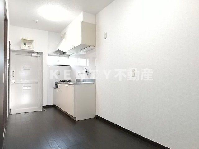 キッチン　コンパクトなキッチンで掃除もラクラク