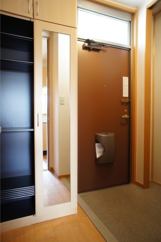 玄関　図面と現状に相違がある場合には現状を優先