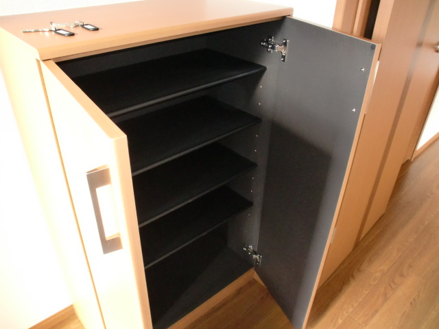 玄関　シューズBoxつきです。