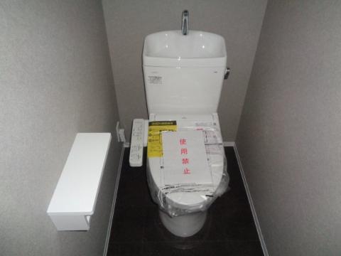 トイレ　反転タイプのお部屋写真（イメージ）