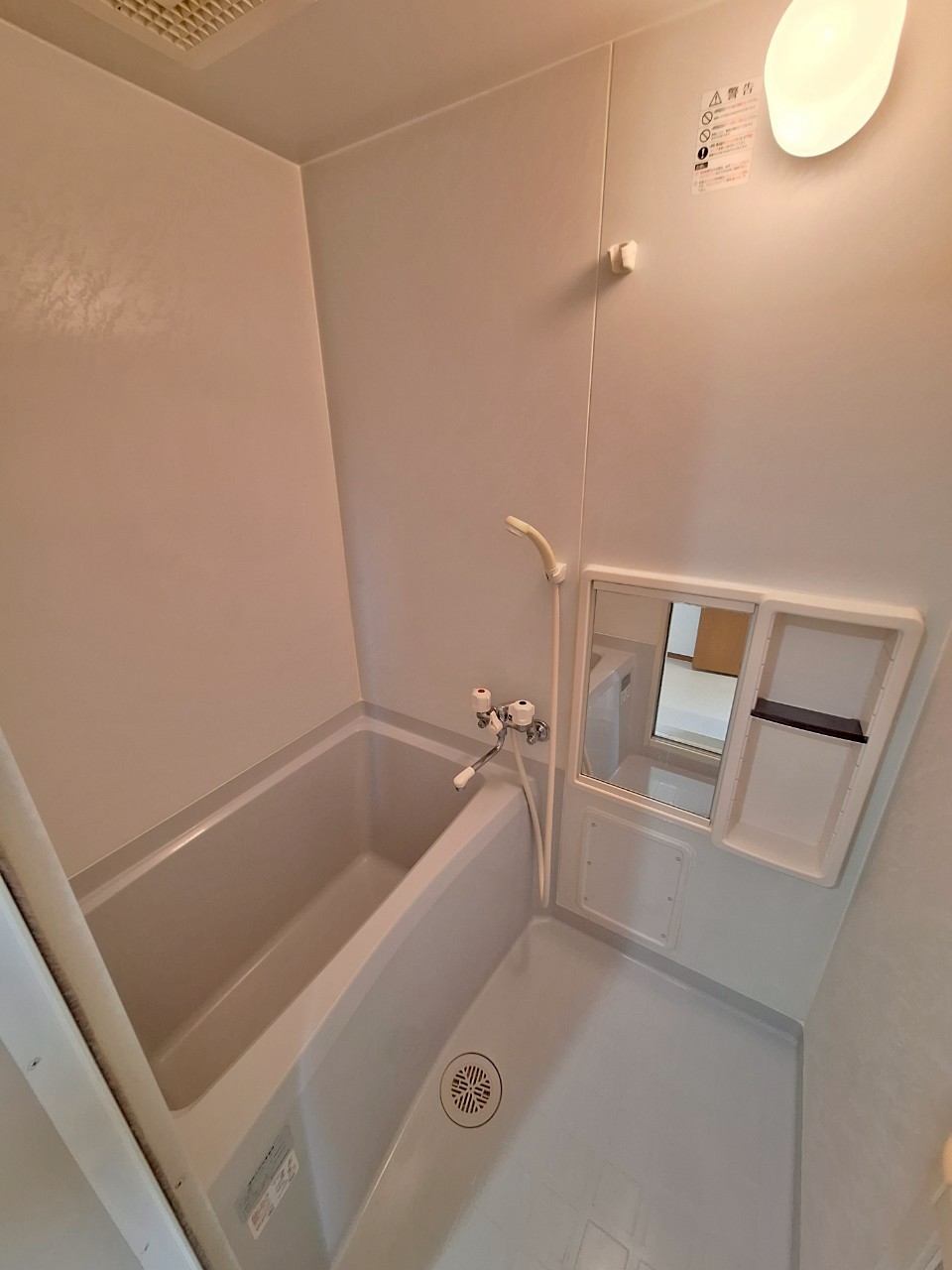 バス・シャワールーム　浴室