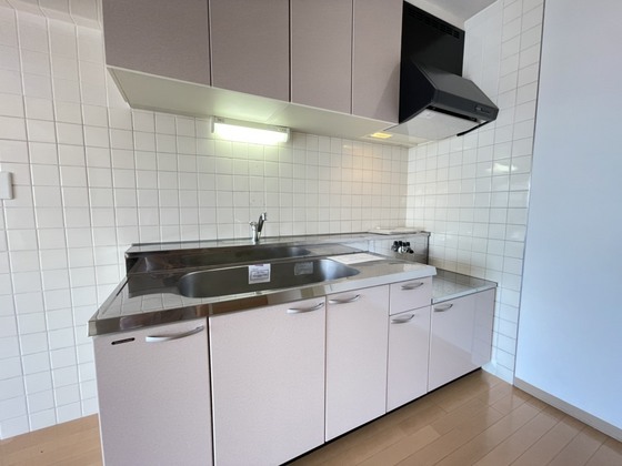 キッチン　※別部屋の写真です