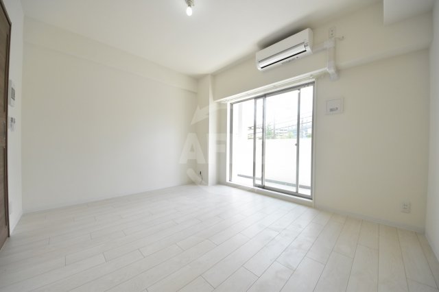 居室・リビング　ワールドアイ大阪ドームシティ　リビング