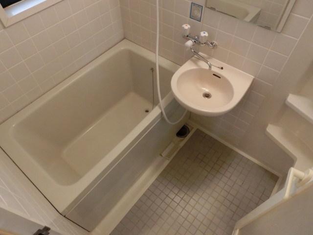 洗面設備　エステート東山　板橋区東山町