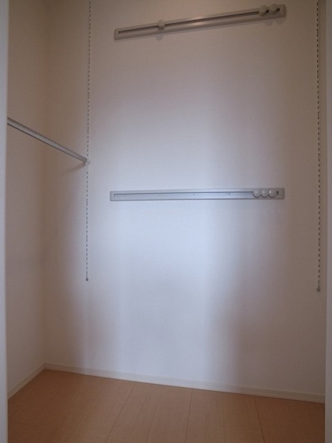 収納　大容量のウォークインクローゼット付き♪