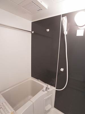 バス・シャワールーム　浴室乾燥機付き