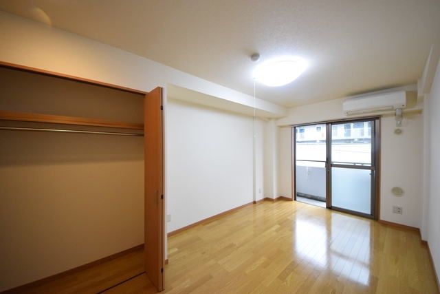 居室・リビング　日当たり良好フローリング