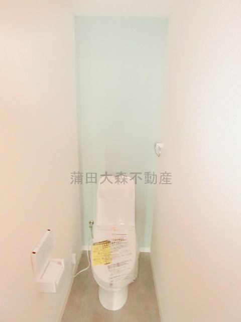 トイレ　温水洗浄便座付きのトイレ