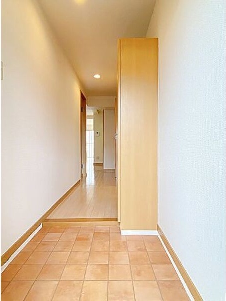 玄関　名古屋で一番初期費用の安い賃貸専門の不動産会社です(^^)