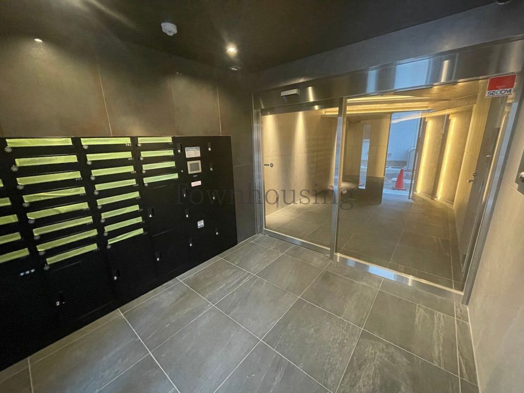 セキュリティ　エントランス