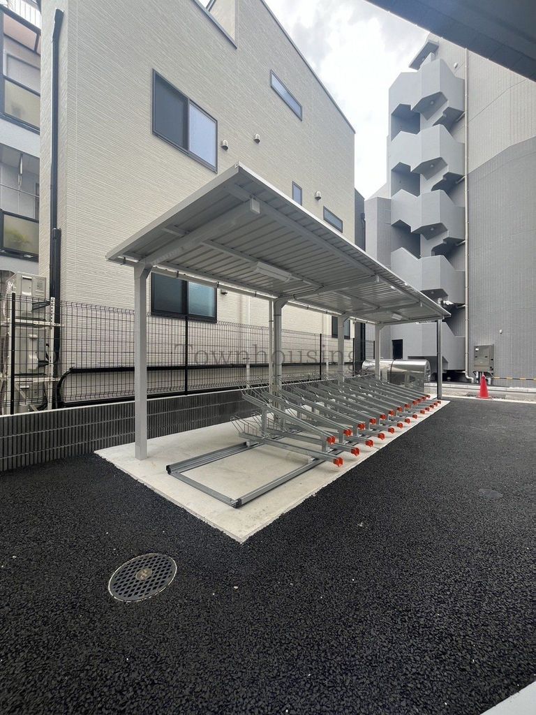 駐車場　エントランス