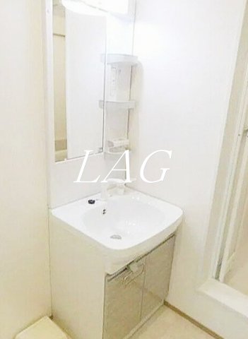 洗面設備　独立洗面台です。