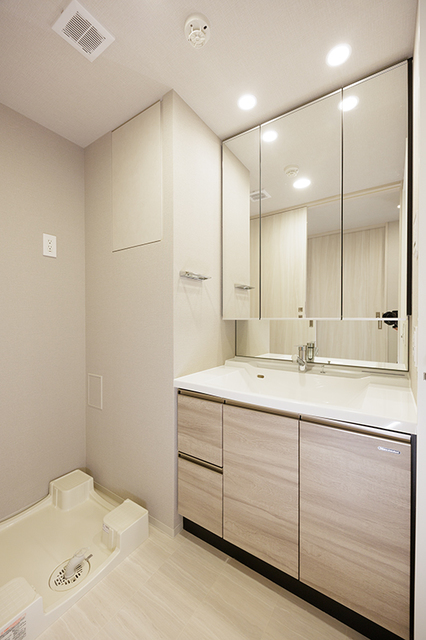 洗面設備　※写真は同タイプ住戸です。