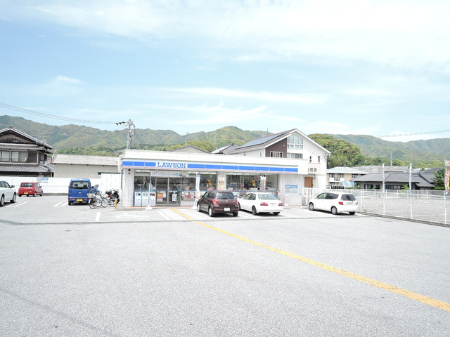 コンビニ　ローソン高知薊野東町店（コンビニ）まで619m