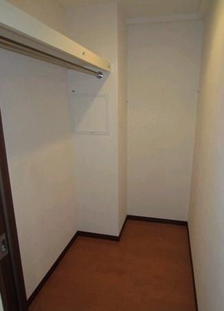 収納　ウォークインクローゼット