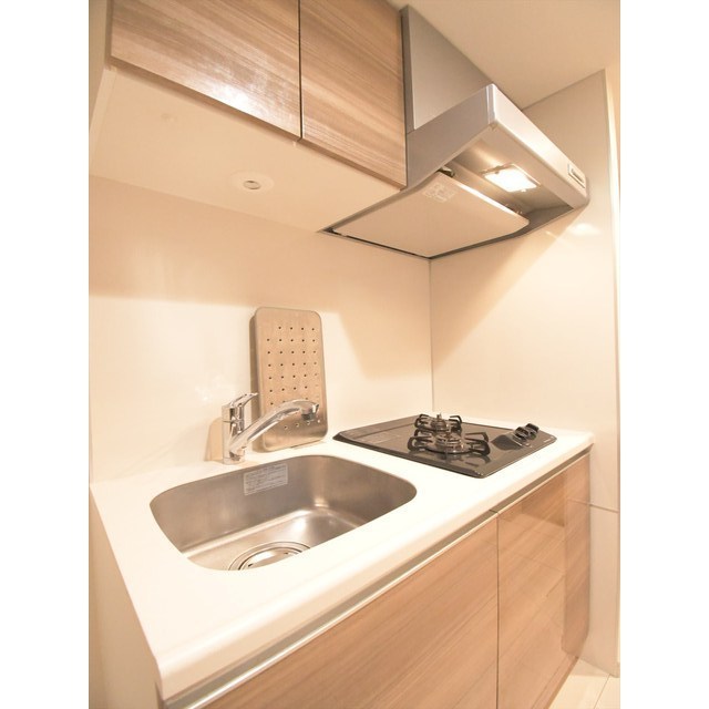 キッチン　コンパクトなキッチンで掃除もラクラク