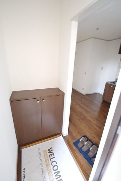 玄関　下駄箱あり♪