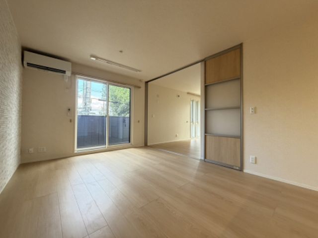ルコアン堀川今宮の居間写真