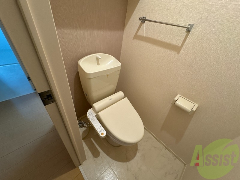トイレ　トイレは清潔感があり安心して使用できそうです。