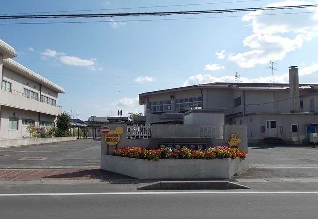 小学校　東松島市立赤井南小学校（小学校）まで700m