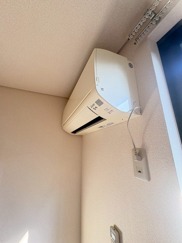 その他設備　一年中心地よい室温をキープ。エアコン付きで新生活を応援。