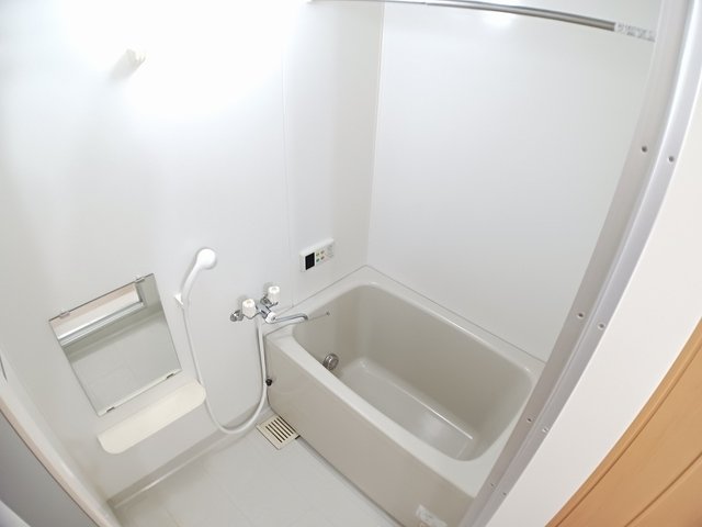 バス・シャワールーム　きれいなお風呂です
