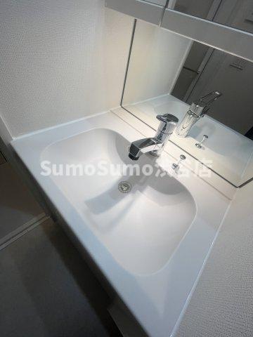 洗面設備　使いやすい洗面所です