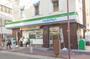 コンビニ　ファミリーマート栄町通店（コンビニ）まで136m