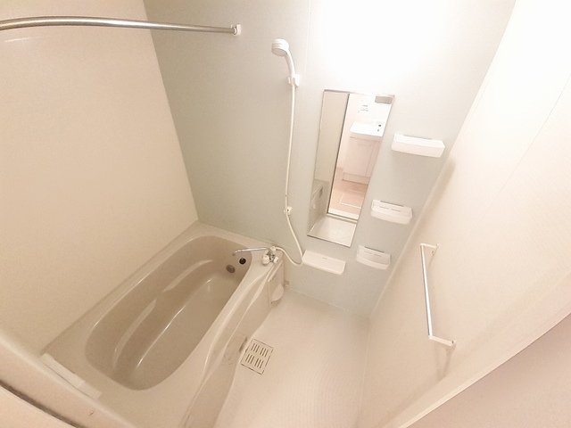 バス・シャワールーム　きれいなお風呂です