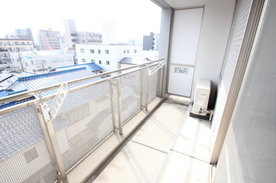 バルコニー　※別部屋の写真です