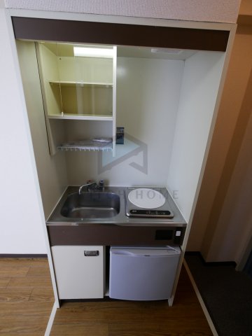 キッチン　コンパクトなキッチンで掃除もラクラク