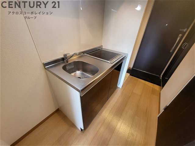 キッチン　2口IHコンロで火を使わず、料理初心者の方にもおすすめです！