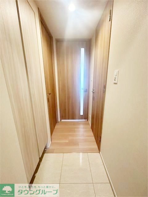 玄関　お部屋探しは株式会社　タウンハウジング　までお気軽にお問合…