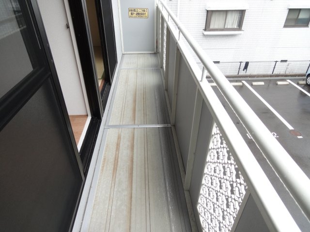 バルコニー　写真は別号室のものです。