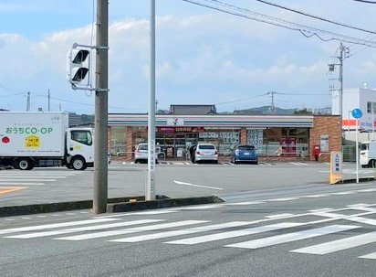 コンビニ　セブン－イレブン三島谷田北店（コンビニ）まで1030m