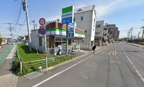 コンビニ　ファミリーマート白岡駅東口店（コンビニ）まで609m