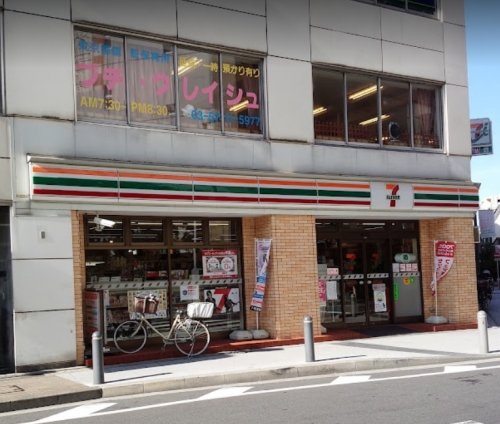コンビニ　セブンイレブン 蒲田アロマスクエア前店（コンビニ）まで133m